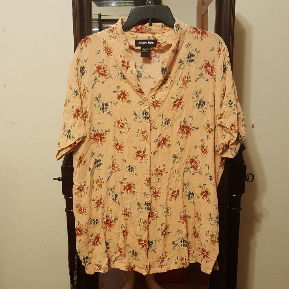💎3/$15 Vintage Jacque & KoKo short sleeve